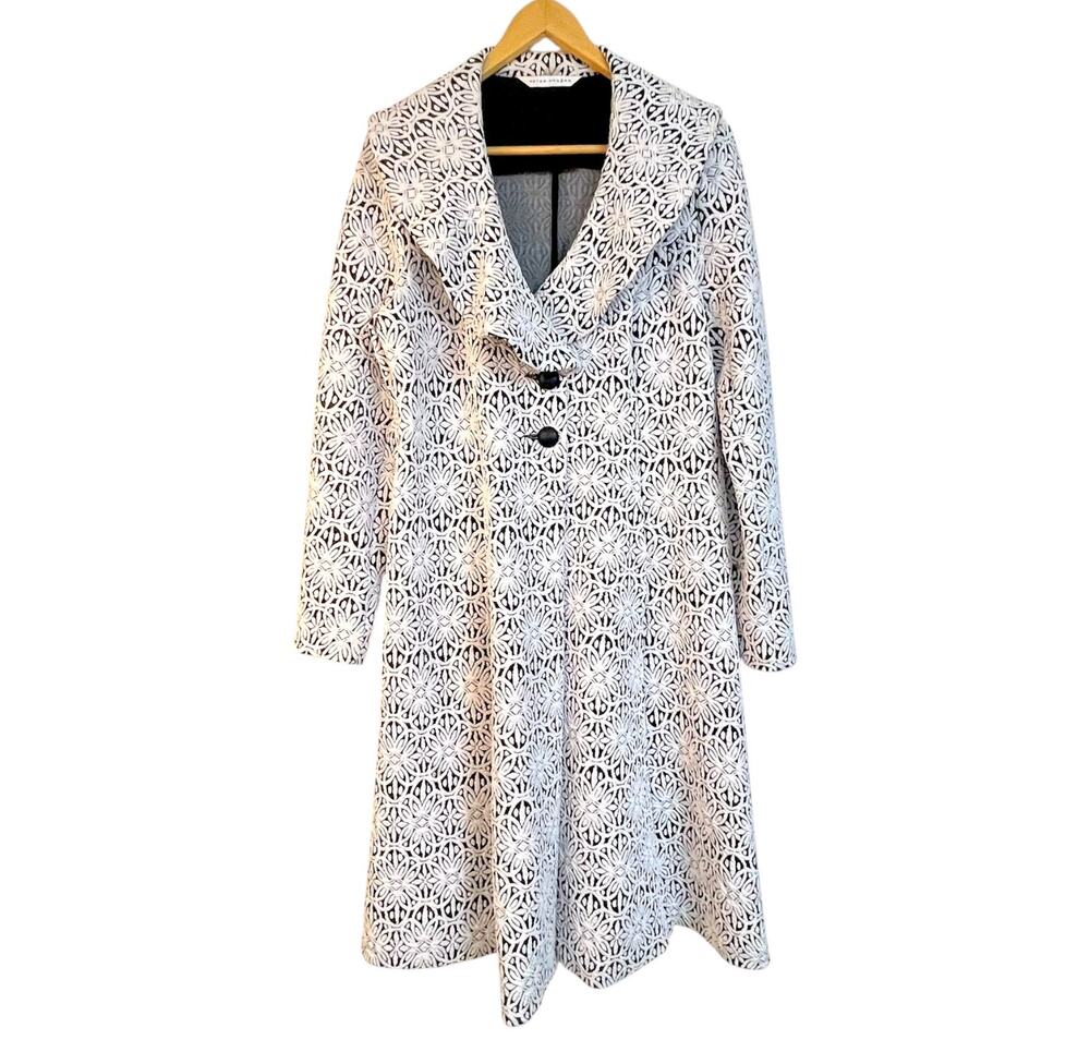 Peter Nygard Women's Size 12 Knit Duster Black White Geometric Chic & Classy